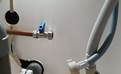 How to Cap a Water Line Under Pressure1