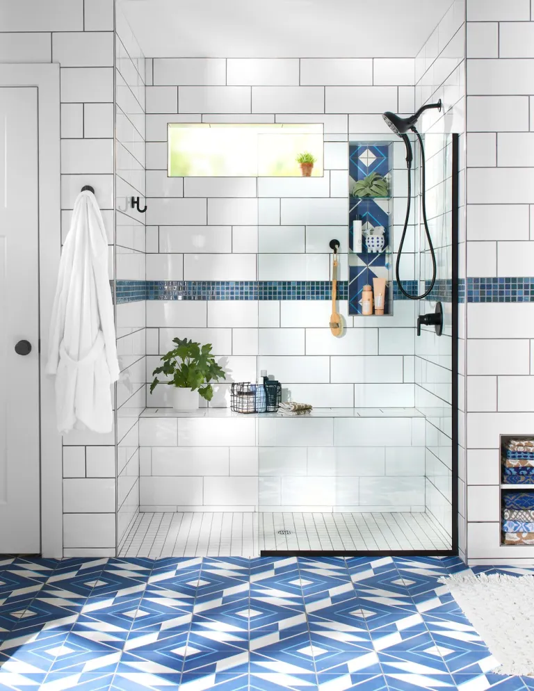 Pros and Cons of a Walk-In Shower
