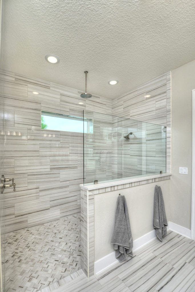 Pros and Cons of Walk In Shower With Half Wall