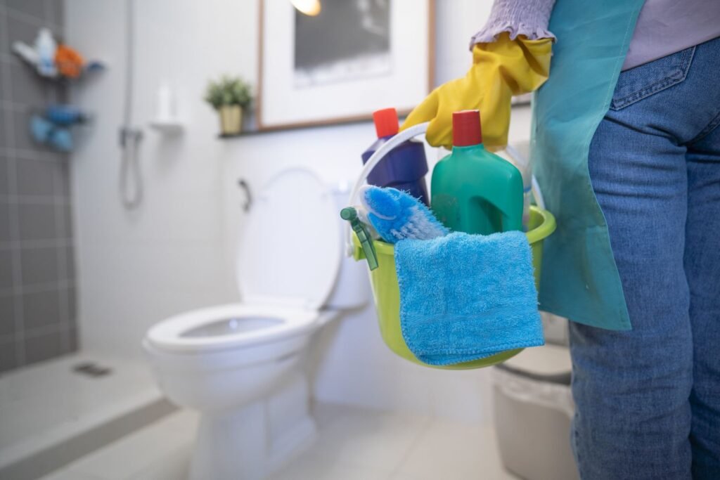 Simple Daily Bathroom Cleaning Routine Checklist2